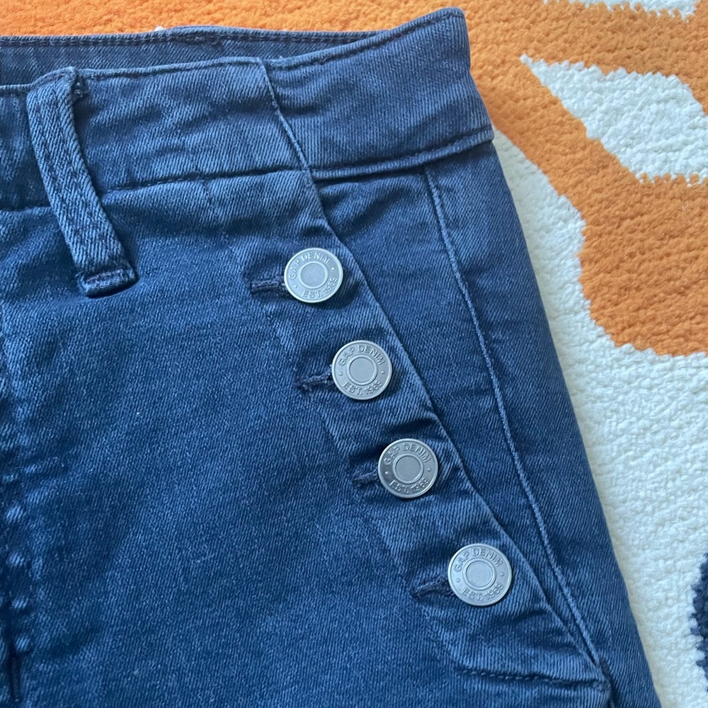 High Rise Universal Legging Jeans With Button Pockets - Picture 4 of 7